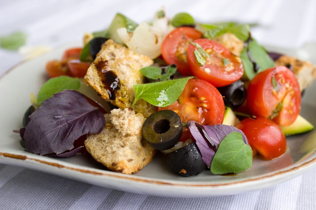 Salada com tomates