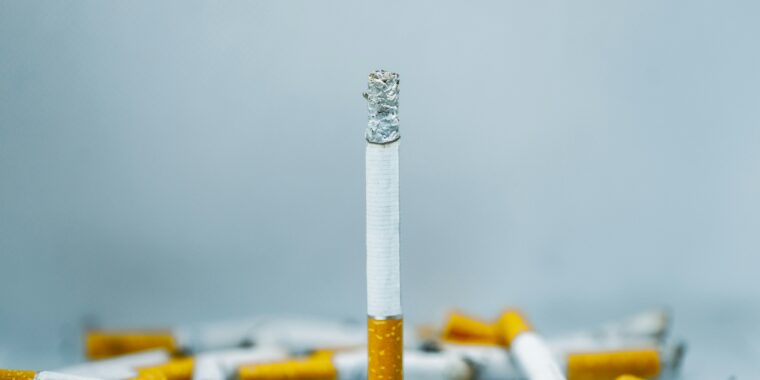 reciclagem de bitucas na europa vira asfalto; Eslováquia transforma bitucas de cigarro em asfalto para rodovias; reciclgem de bitucas de cigarro