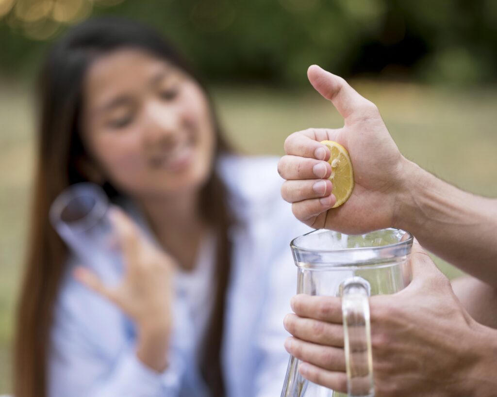 dicas para se manter hidratado mesmo não gostando de água; dicas para quem não gosta de beber água; como manter a hidratacao no calor